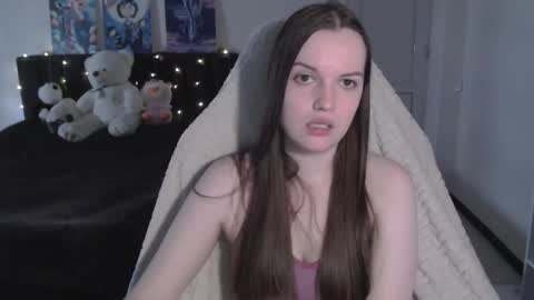 little__flowers online show from January 6, 9:46 am