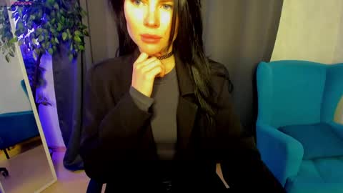 Isabel online show from May 18, 1:26 am
