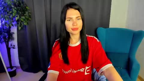 Isabel online show from June 29, 10:15 am