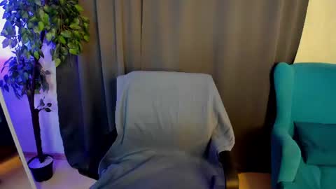 Isabel online show from June 20, 1:34 am