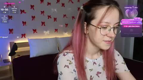 little_bliss online show from March 4, 7:32 pm