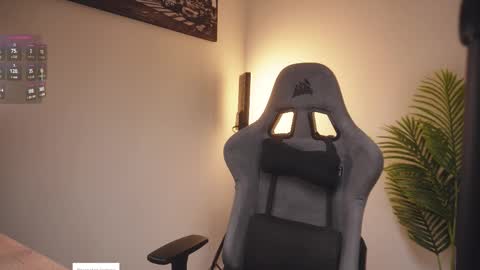 Help me reach 100 likes online show from March 9, 7:51 pm