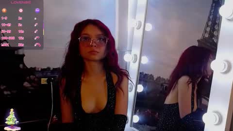 Ellie  online show from December 1, 7:34 pm