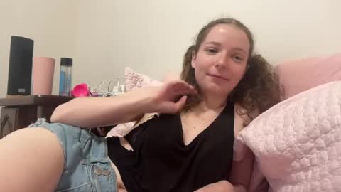 Kitty Chloe and Tamer online show from June 12, 4:50 pm
