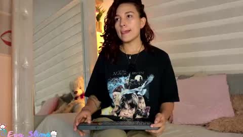 Eva online show from August 2, 12:51 pm
