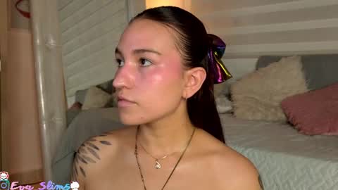 Eva online show from July 31, 6:42 pm