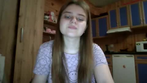 little_shygirl_ online show from November 11, 4:58 am