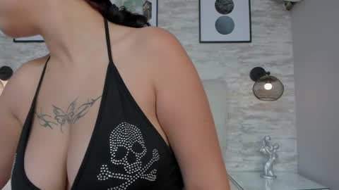 Im your little Velinda  online show from June 13, 8:41 pm