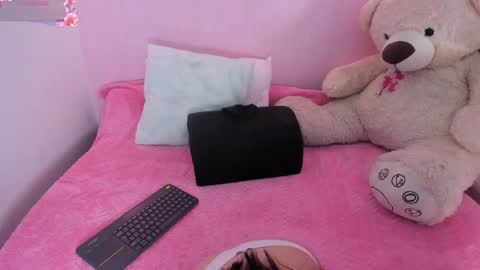 Ari online show from September 13, 8:00 pm