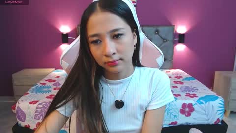 ASHLEY online show from March 18, 7:31 pm