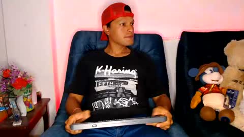 Manu online show from July 14, 3:00 am