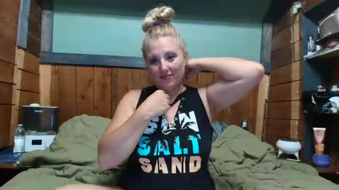 lisanixs online show from July 6, 1:46 am