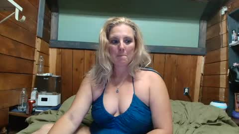lisanixs online show from July 3, 3:33 am