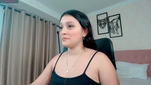 Sarahs Room online show from November 10, 12:02 am