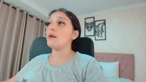 Sarahs Room online show from July 7, 12:01 am