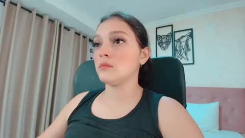 Sarahs Room online show from July 6, 12:40 am