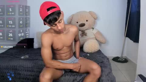 PARKER online show from February 25, 1:04 pm