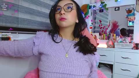 Snapshot of littlerouse_ chatting on December 11, 1:58 am Ruby Rouse online show from December 11, 1:58 am