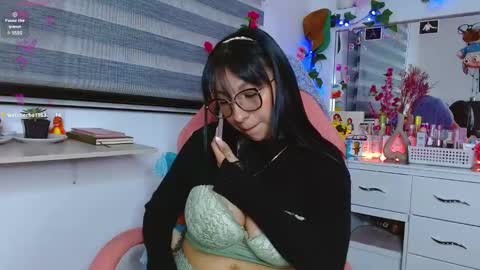 Snapshot of littlerouse_ chatting on January 10, 2:14 am Ruby Rouse online show from January 10, 2:14 am