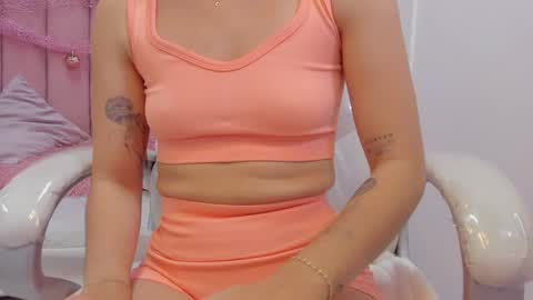  sofii  online show from January 7, 9:20 pm