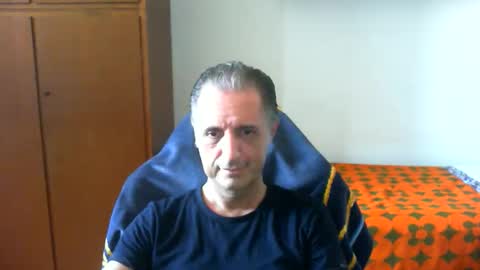 liuk53 online show from May 25, 1:17 pm