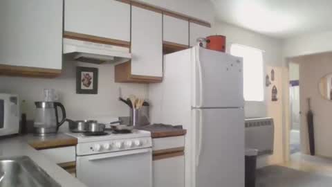 Liv Mirage online show from February 25, 5:40 pm