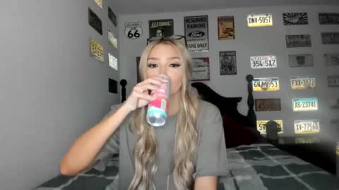 Livvy online show from December 22, 6:20 am