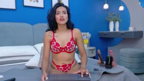 lixiepeyton online show from August 3, 7:09 pm