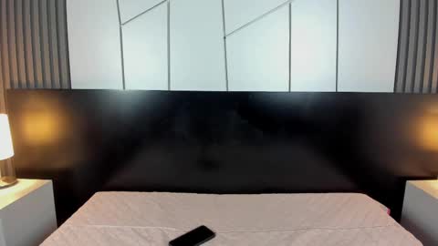 Liz  online show from February 24, 12:37 pm