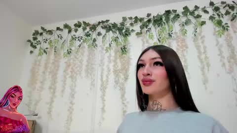 Liz Luna online show from April 29, 10:36 pm