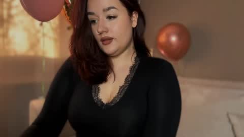 lizamartina online show from May 1, 11:04 am