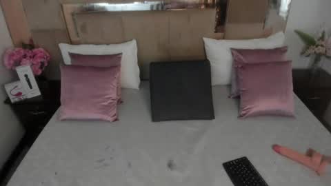 Liz  online show from July 22, 7:49 pm