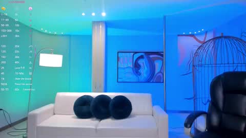 Snapshot of lizzhamilton_ chatting on October 8, 9:43 pm Lizzi online show from October 8, 9:43 pm