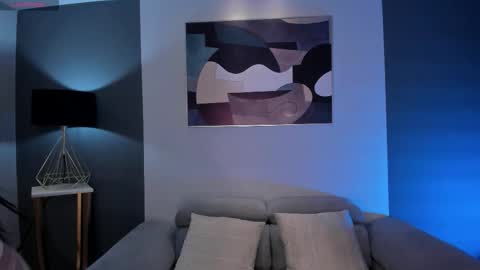 Lizzi  online show from November 8, 7:17 pm