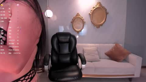 Snapshot of lizzhamilton_ chatting on September 15, 9:38 pm Lizzi online show from September 15, 9:38 pm