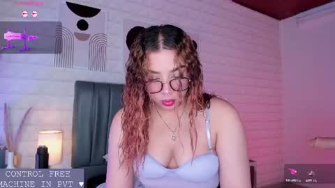  Lizzie  online show from June 25, 12:10 pm