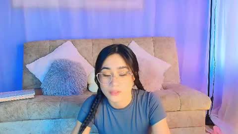 lizzy_kane online show from June 18, 8:36 pm