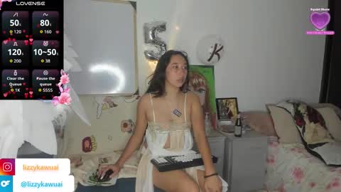 lizzy online show from March 15, 1:32 am