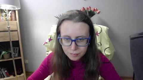 Lizzy online show from April 28, 4:28 am