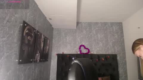 Snapshot of lizzysnow chatting on September 9, 11:54 am lizzysnow online show from September 9, 11:54 am