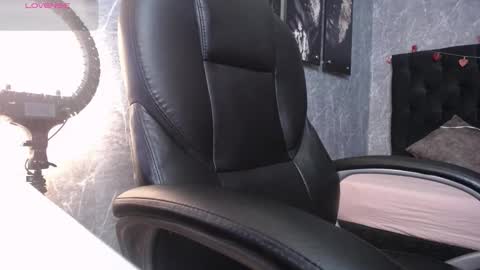Snapshot of lizzysnow chatting on September 11, 12:17 pm lizzysnow online show from September 11, 12:17 pm