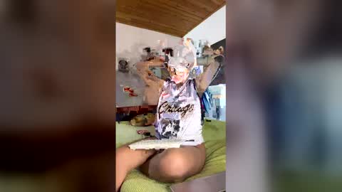 launx18 online show from April 9, 3:32 am