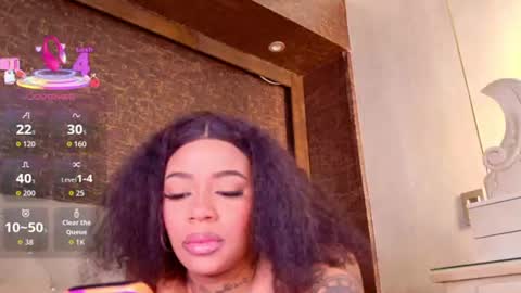  LOANA  online show from July 28, 7:39 pm