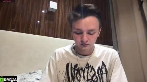 Logan online show from November 19, 4:39 pm