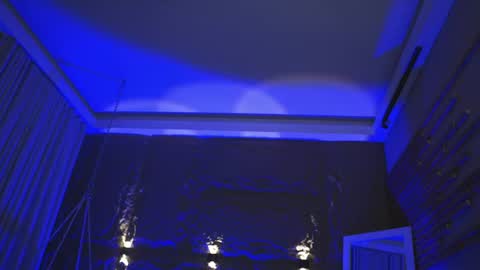logan_varela online show from July 17, 3:58 pm