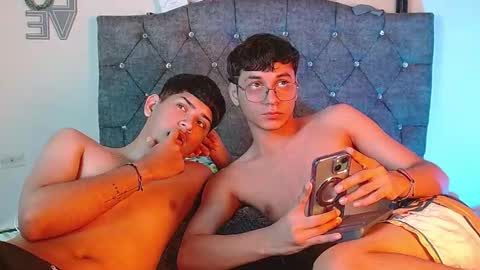 logan_willyams_ online show from September 13, 5:32 am