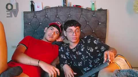 logan_willyams_ online show from September 21, 12:36 am