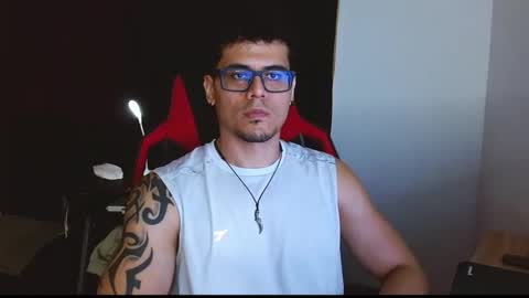 Loganandrwz online show from February 3, 11:52 pm