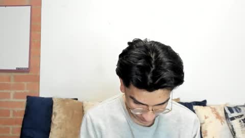 Logan online show from February 5, 8:07 am