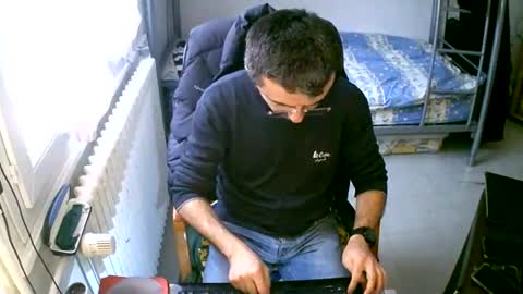 lokoum39 online show from January 10, 2:23 pm